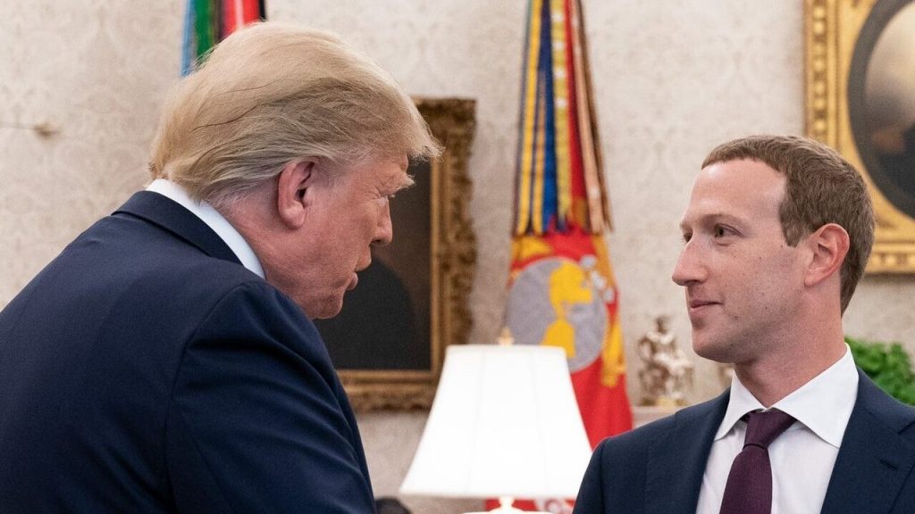 Trump: Eu ‘deveria ter’ banido o Facebook, mas Zuckerberg ‘continuou me ligando’